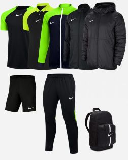 Set Nike Academy Pro Kids. Camicia + pantaloncini + polo + giacca a vento + pantaloni da ginnastica + giacca + zaino. Confezione da 8 pezzi