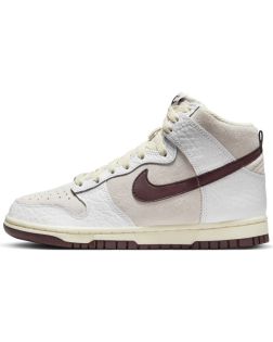 chaussures nike dunk high pour femme FB8482 100