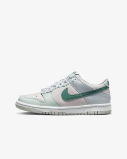 chaussures nike dunk low next nature fd1232 002